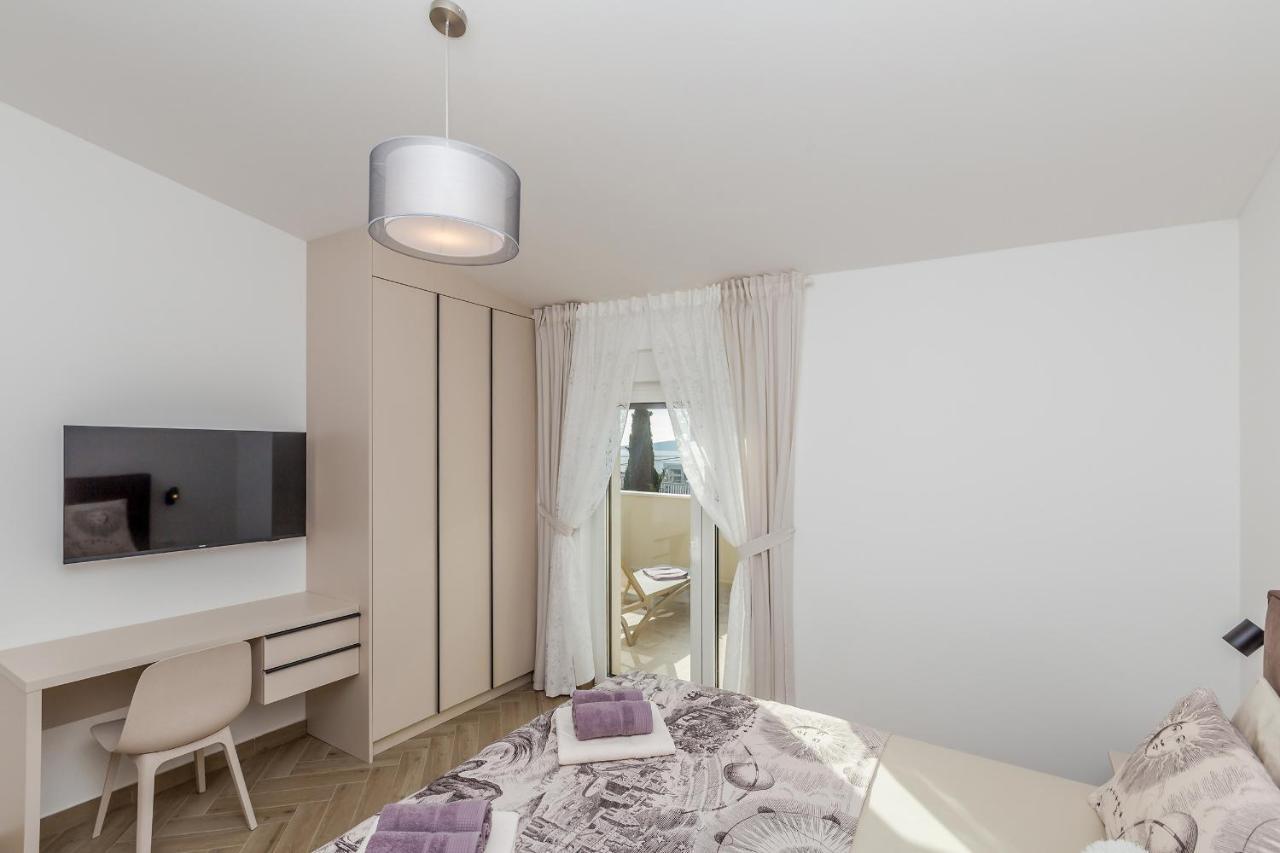 Holiday House Villa Andro Pinezići المظهر الخارجي الصورة
