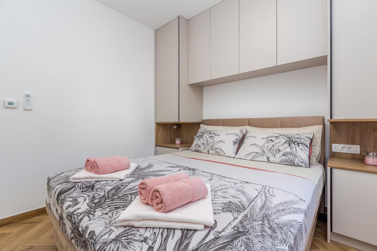 Holiday House Villa Andro Pinezići المظهر الخارجي الصورة