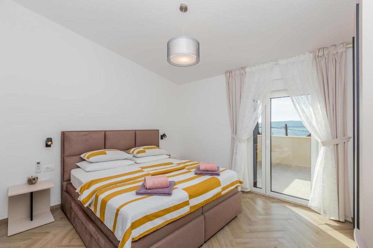 Holiday House Villa Andro Pinezići المظهر الخارجي الصورة
