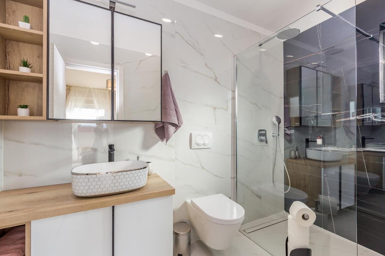 Holiday House Villa Andro Pinezići المظهر الخارجي الصورة
