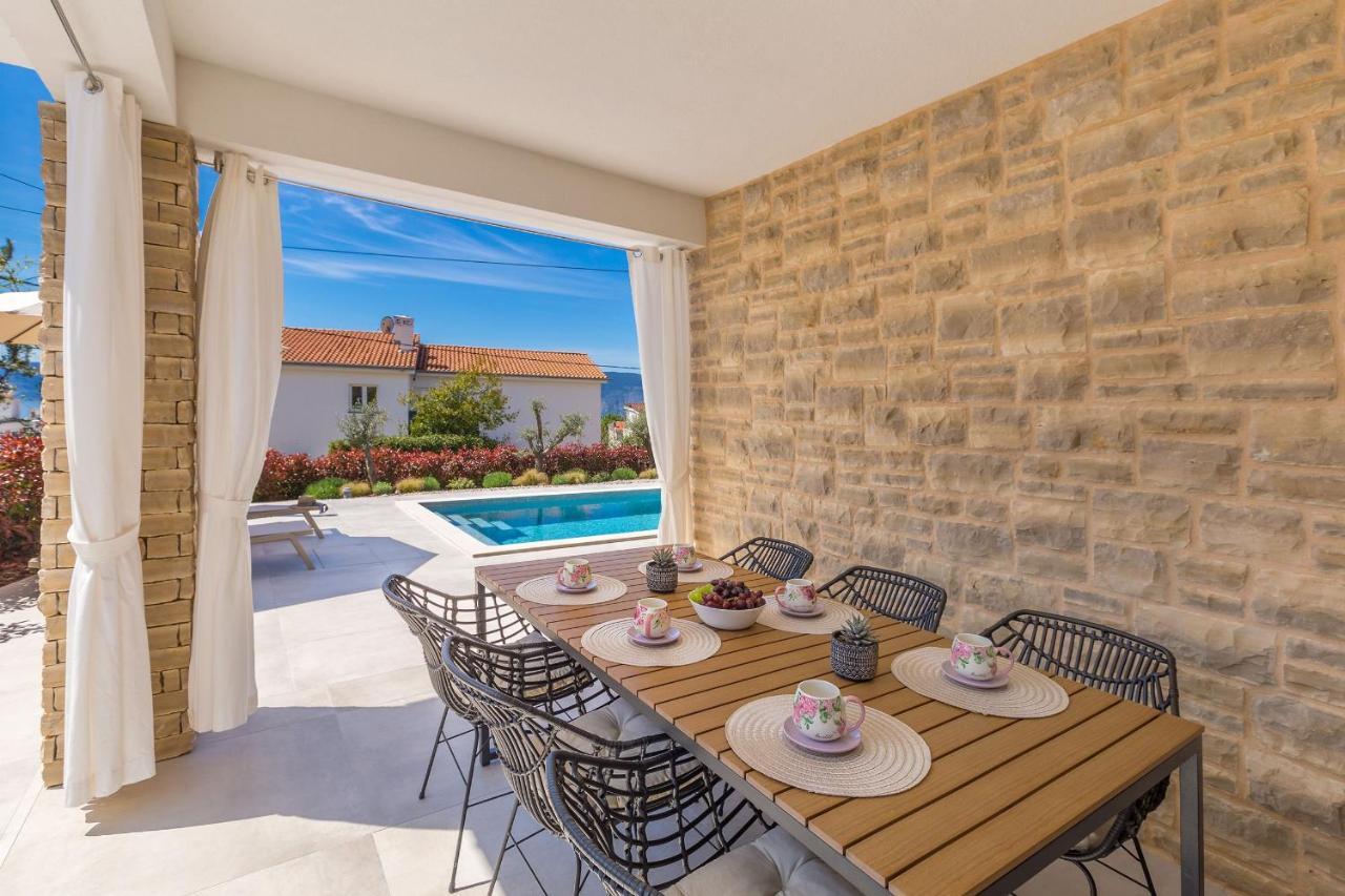 Holiday House Villa Andro Pinezići المظهر الخارجي الصورة